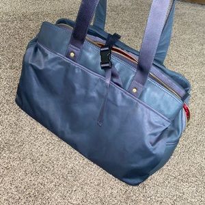 Lululemon Yoga Duffle - only used a few times